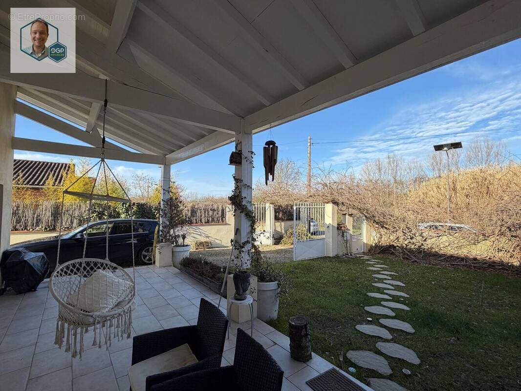 Maison à BRUGUIERES