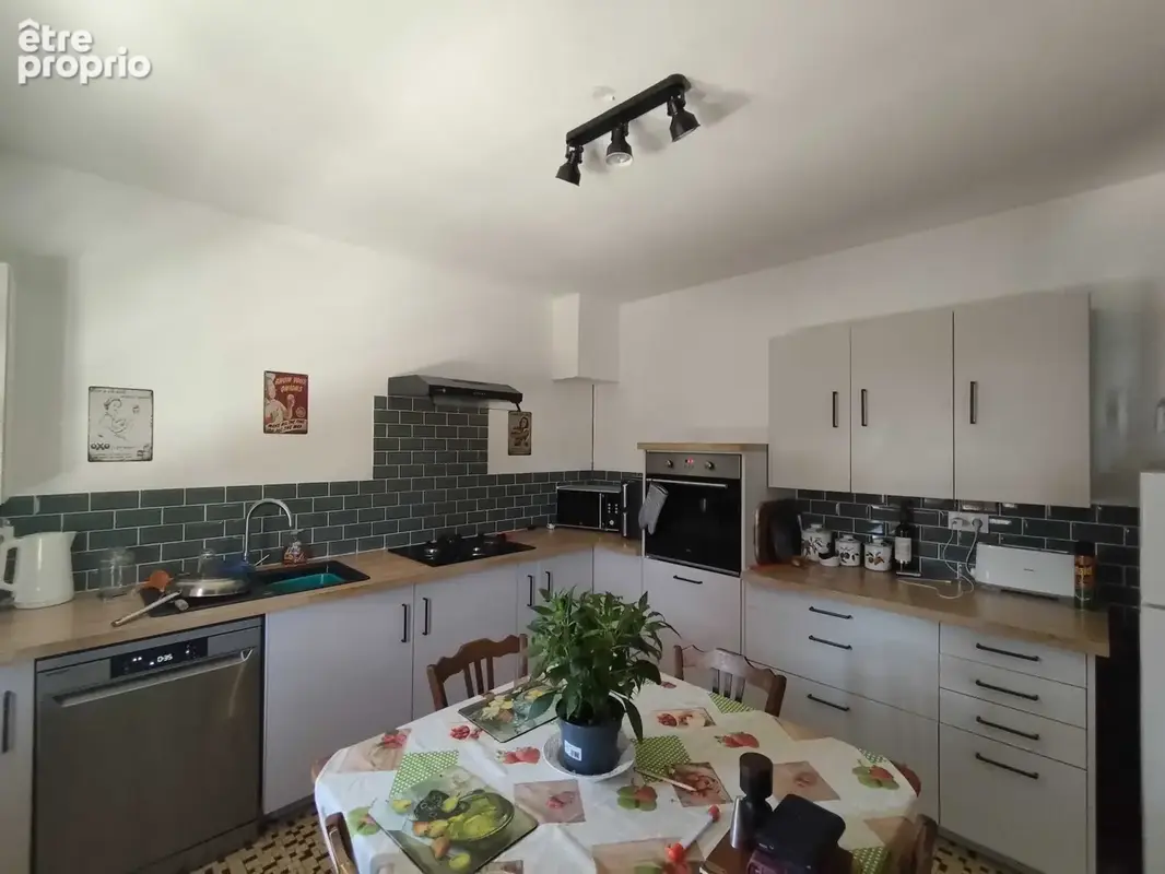 Maison 4 pièces 83 m² à vendre à Chabanais (16150) - photo 4