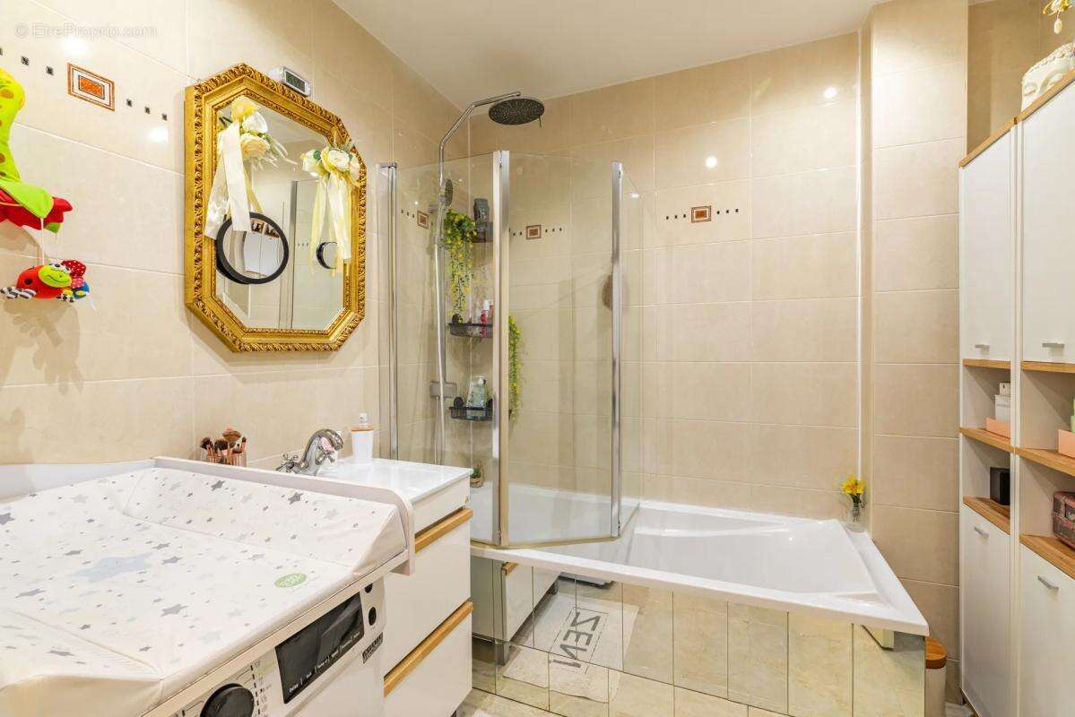 Appartement à ROMAINVILLE