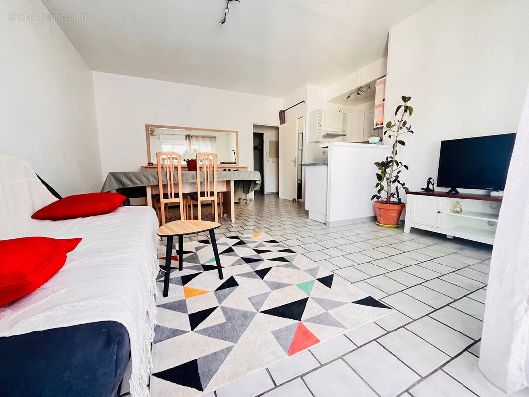 Photo Appartement à La Ciotat au prix de 232 000€