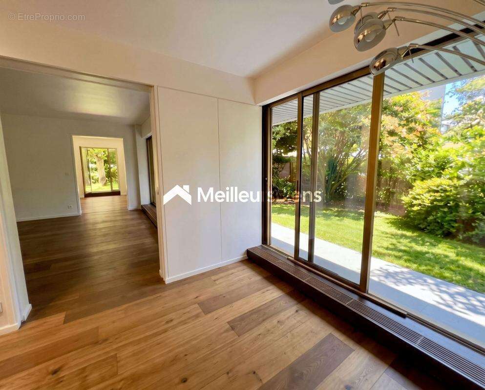 Appartement familial. Le Chesnay-Rocquencourt - photo 9
