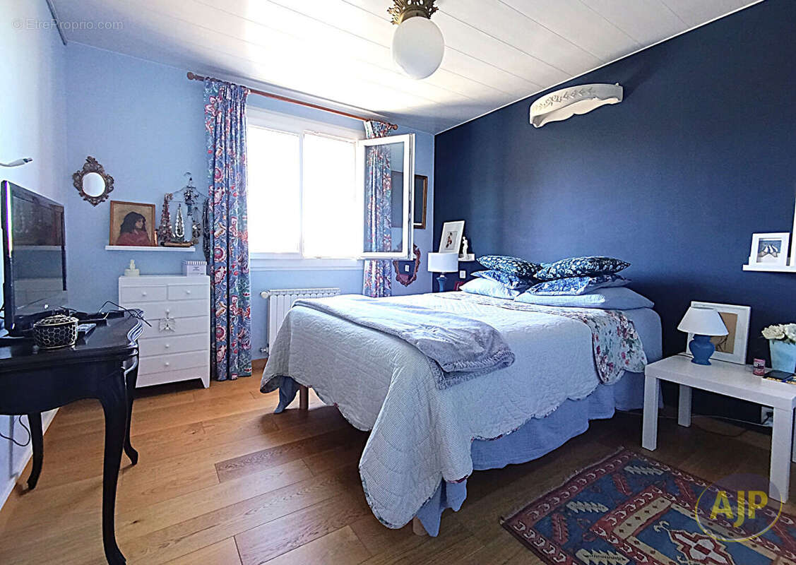 Maison à SAINT-SEBASTIEN-SUR-LOIRE