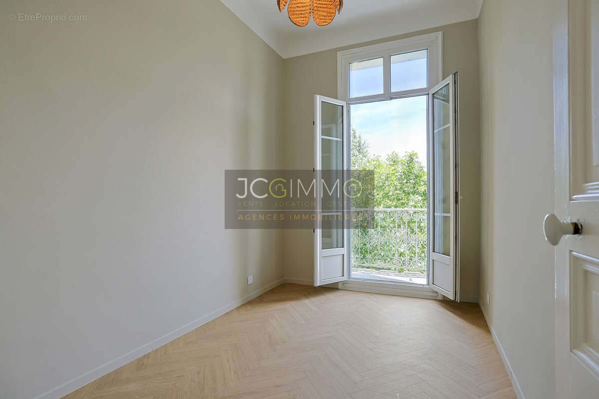 Appartement de charme Gambetta  - T4 de 88 m2 - balconnets - cave et grenier - photo 16