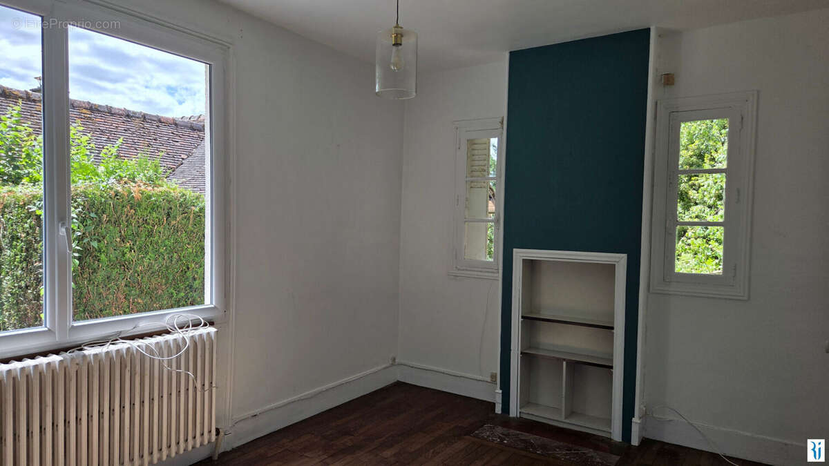 Maison à SAINT-PIERRE-DE-VARENGEVILLE