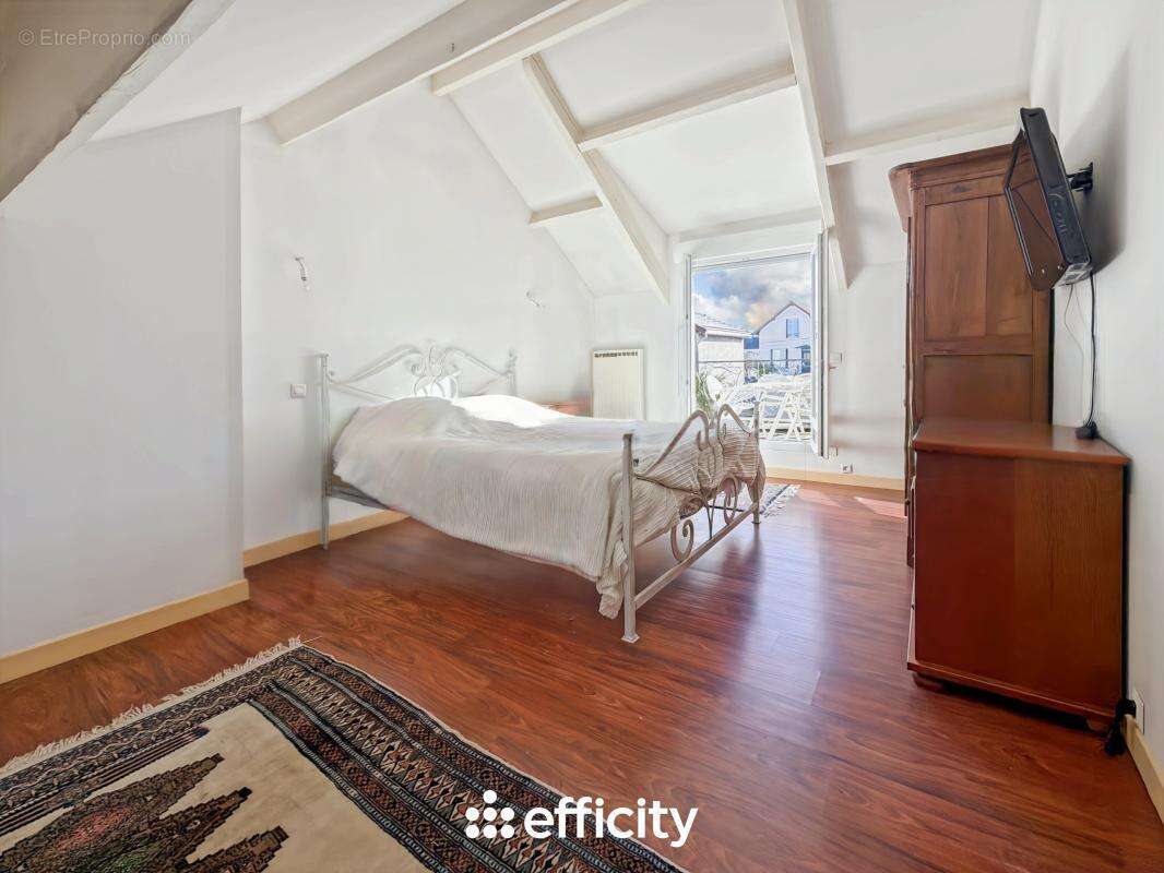 Maison à VILLIERS-SUR-MARNE