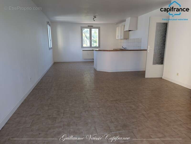 Maison/Immeuble de rapport à vendre 8 pièces CHATELLERAULT (86) - photo 4