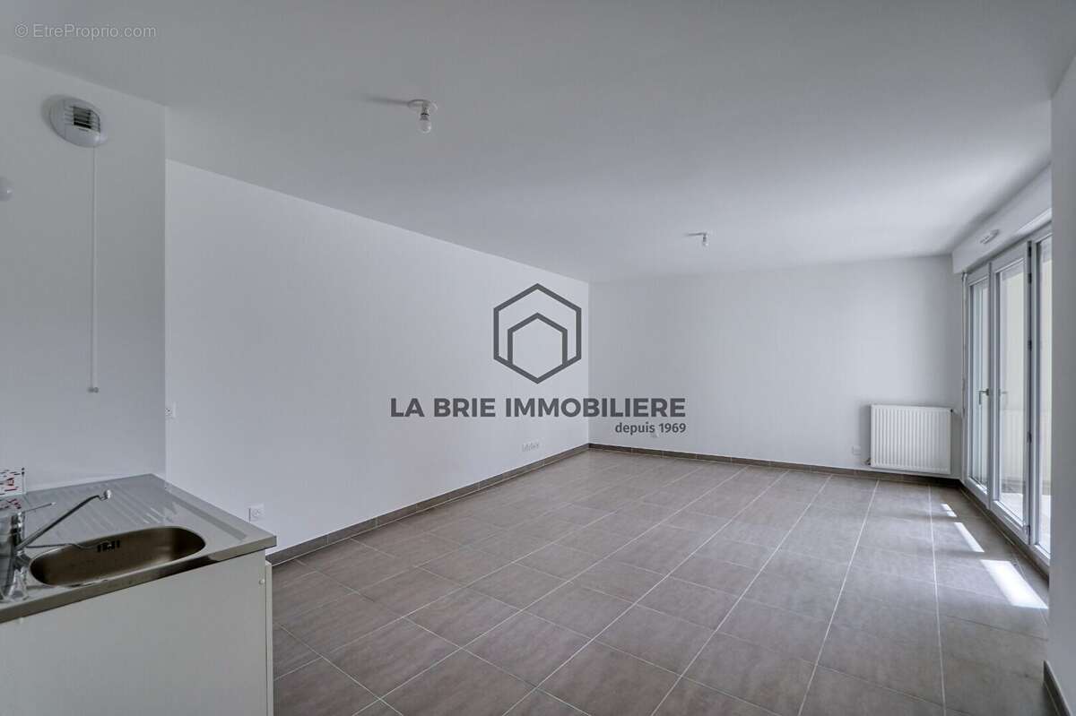 Appartement 49 m² à Chennevieres-Sur-Marne  - photo 4