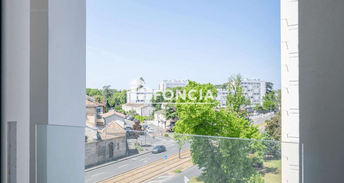 Appartement à LE BOUSCAT