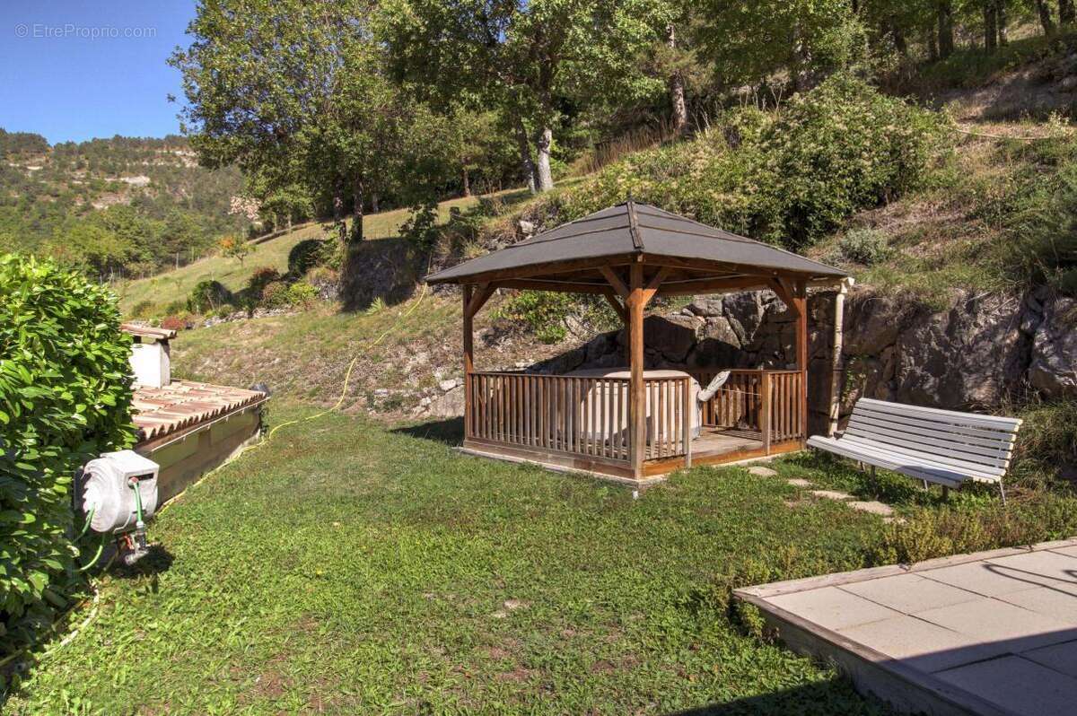 Maison à GUILLAUMES