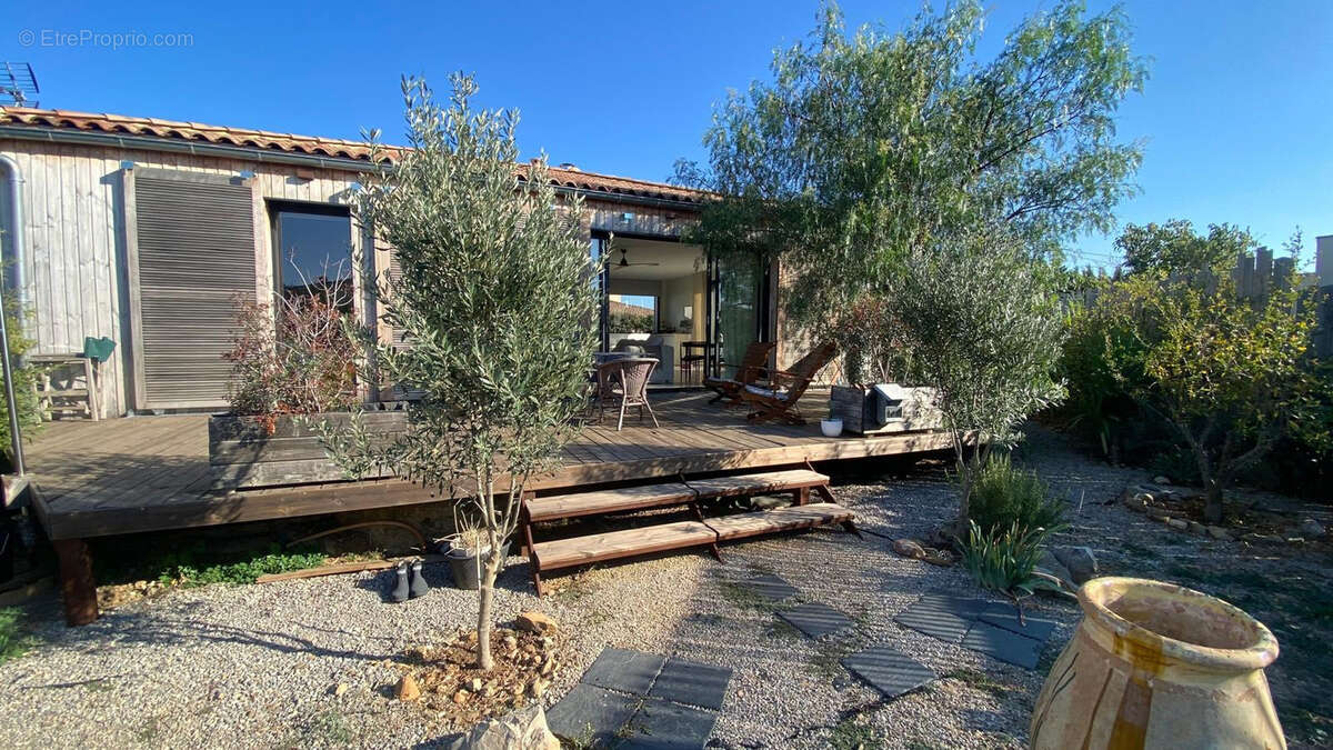 Maison à PARAZA