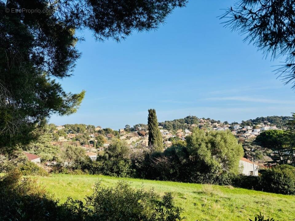 Terrain à LA SEYNE-SUR-MER
