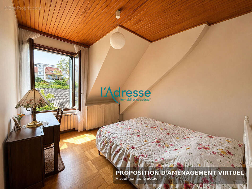 Maison à NANTERRE