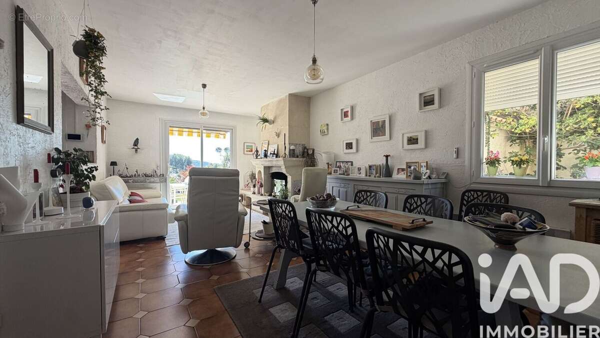 Photo 4 - Maison à VELAUX