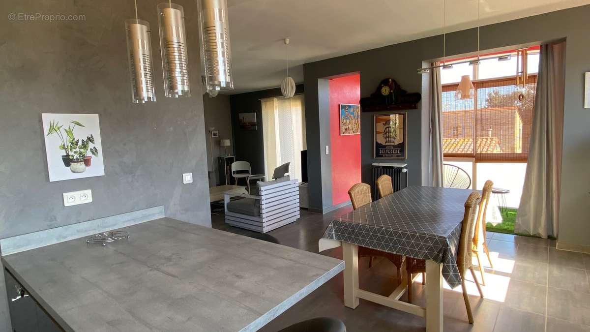 Villa F6 (168m2) + Piscine (5x10) + Garage + Appt F3 - photo 13