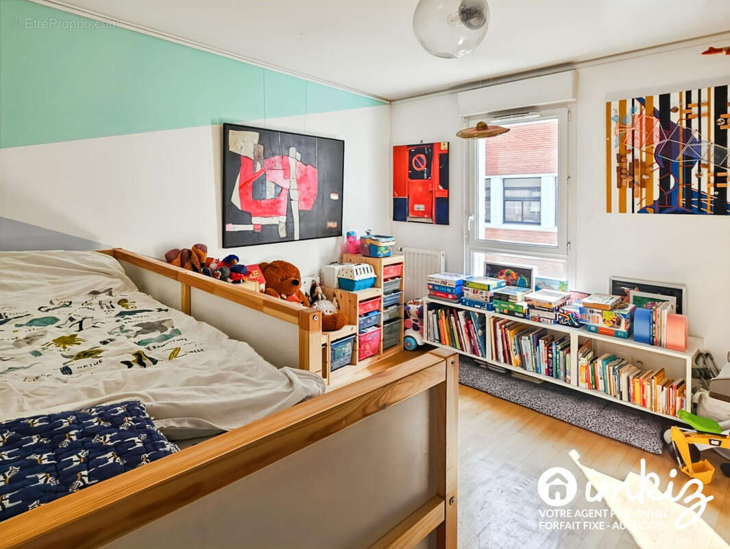 Appartement à PARIS-17E