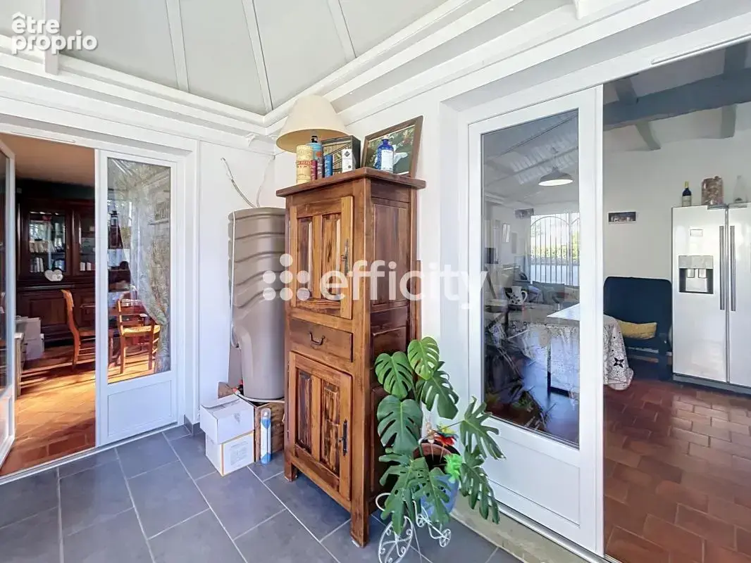 Maison 6 pièces 136 m² à vendre à Abzac (33230) - photo 4