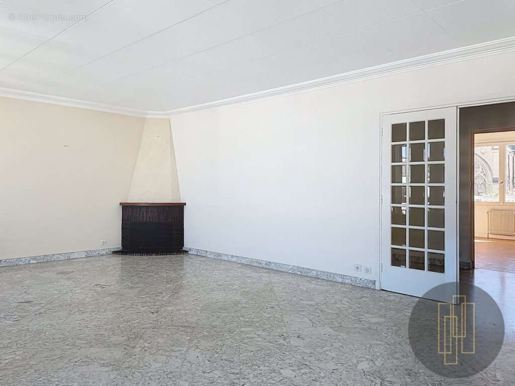 Appartement à LYON-6E