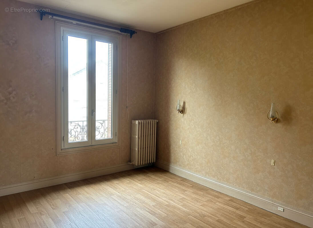 Maison à VILLENEUVE-SAINT-GEORGES