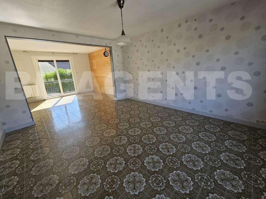 20250919_143144 - Maison à COULOMMIERS