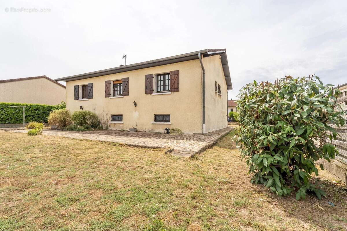 Maison 112 m² à Mions  - photo 3