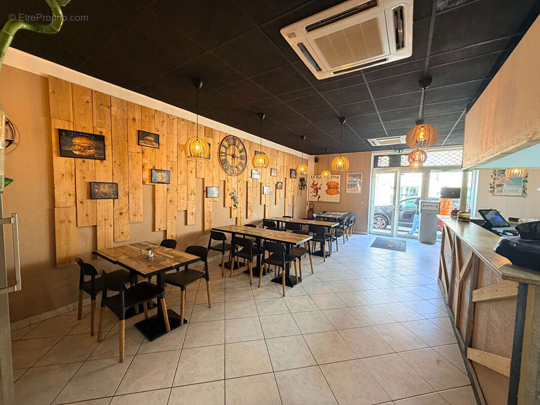 A vendre fonds de commerce concept burger maison idealement situe sur un axe principal (route des plages) a la londe les maures - photo 4
