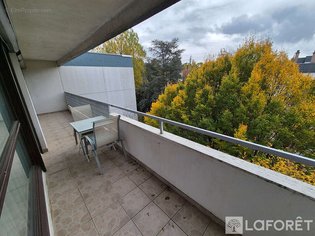 Appartement à VILLEBON-SUR-YVETTE