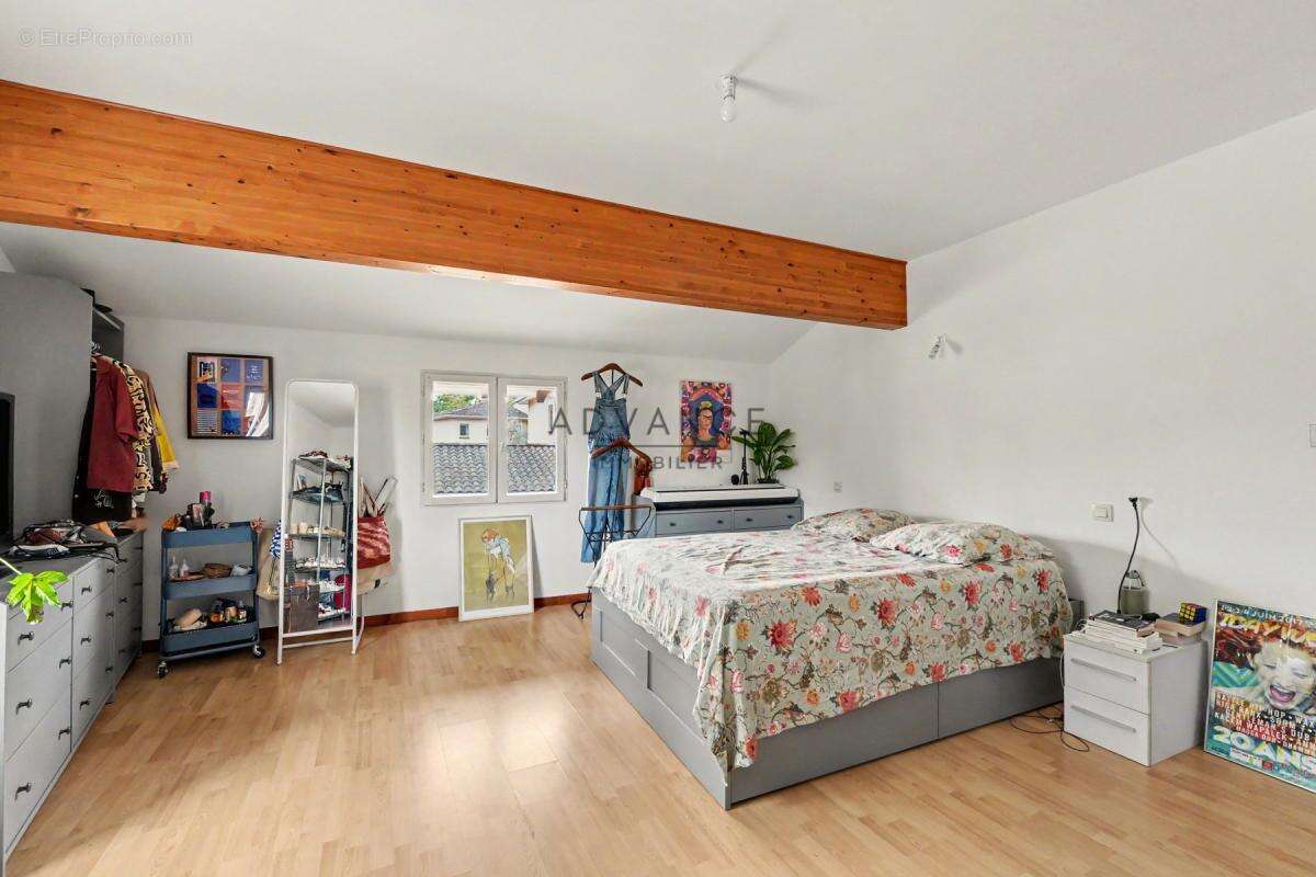 Maison T3 de 98 m² à Saint-Jory – Rénovation récente, lumineuse et proche du canal du Midi - photo 10