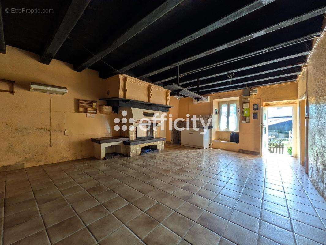 Maison 109 m² à Thouron  - photo 2