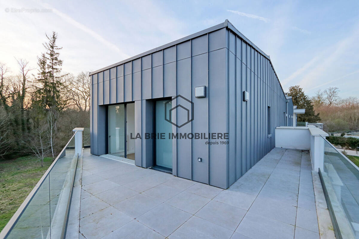 Appartement à RUBELLES