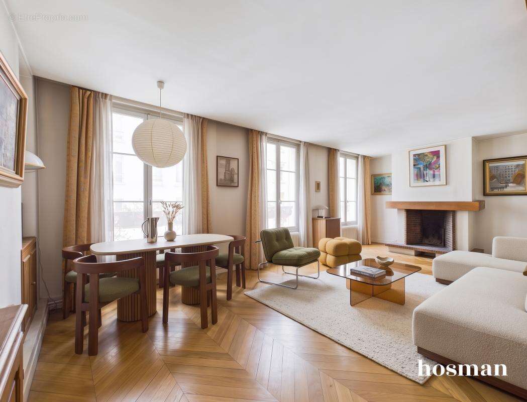 Appartement à PARIS-18E