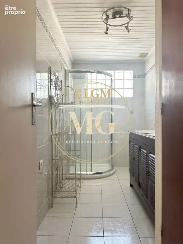 Maison - 5 pièces - 109 m² - photo 11
