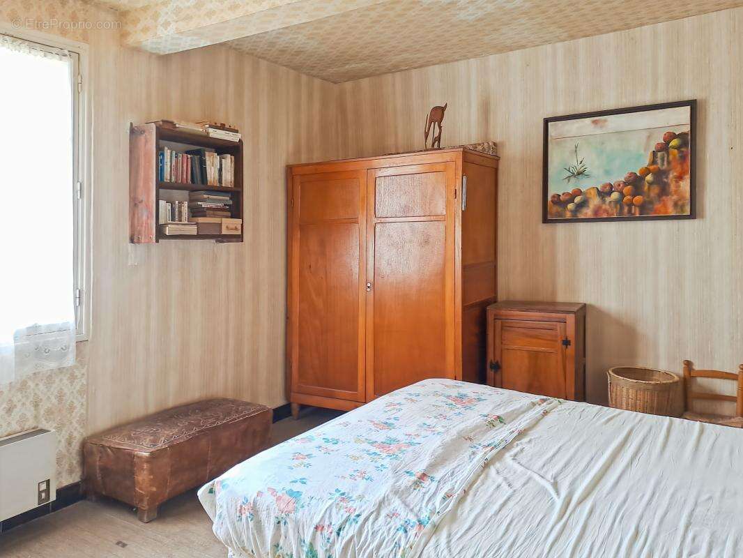 Appartement à VOLONNE