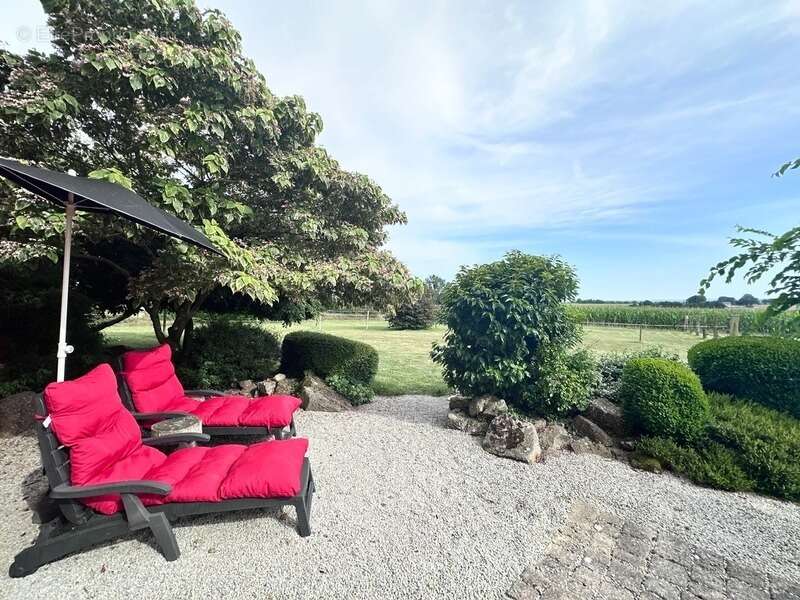 Maison à LANDELLES-ET-COUPIGNY