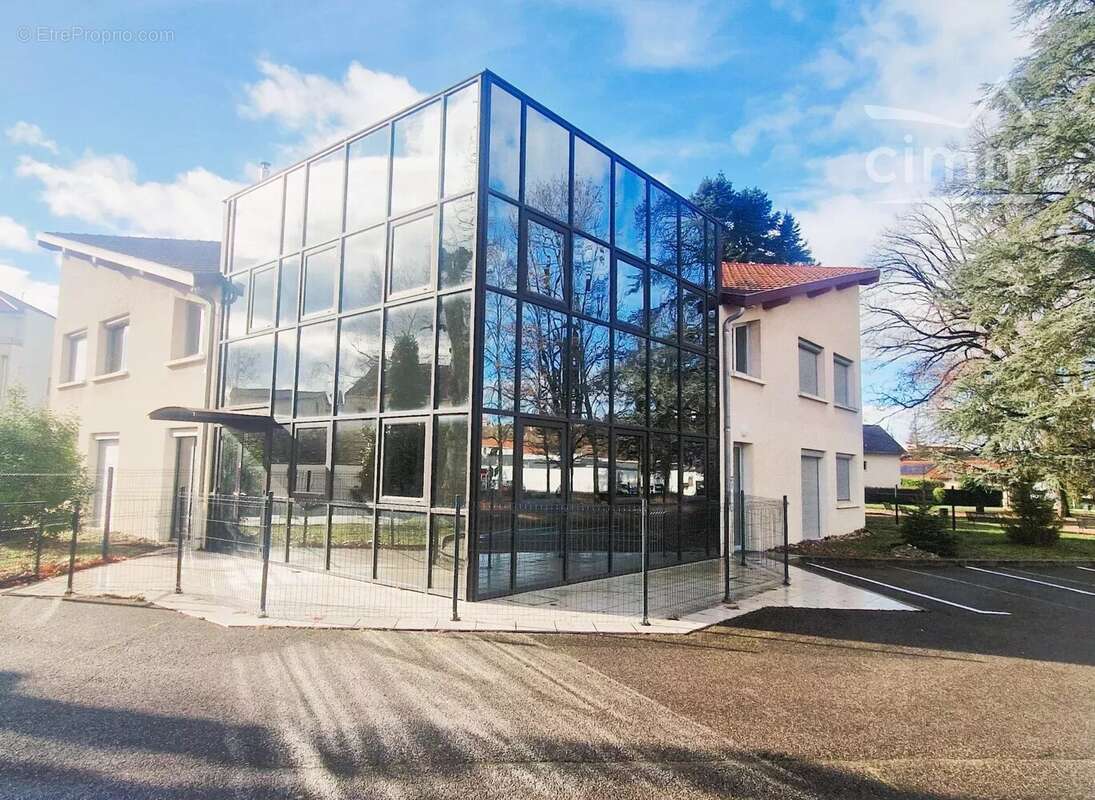 Appartement à LA TOUR-DU-PIN