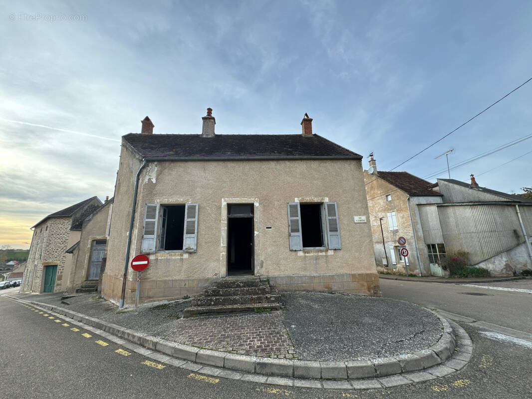 Maison à GUILLON