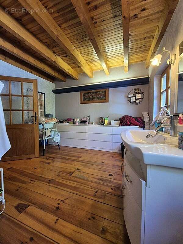 Maison atypique 151m²  - 3 chambres - terrain 2900m² - photo 7