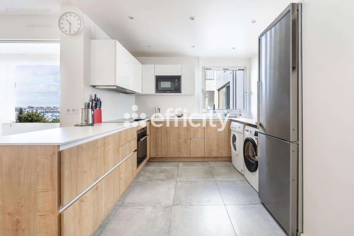 Appartement à PARIS-12E