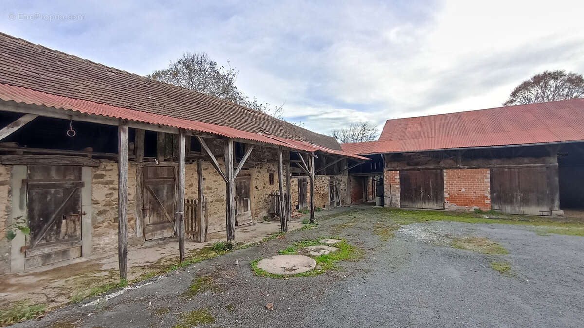 Maison à LA COQUILLE