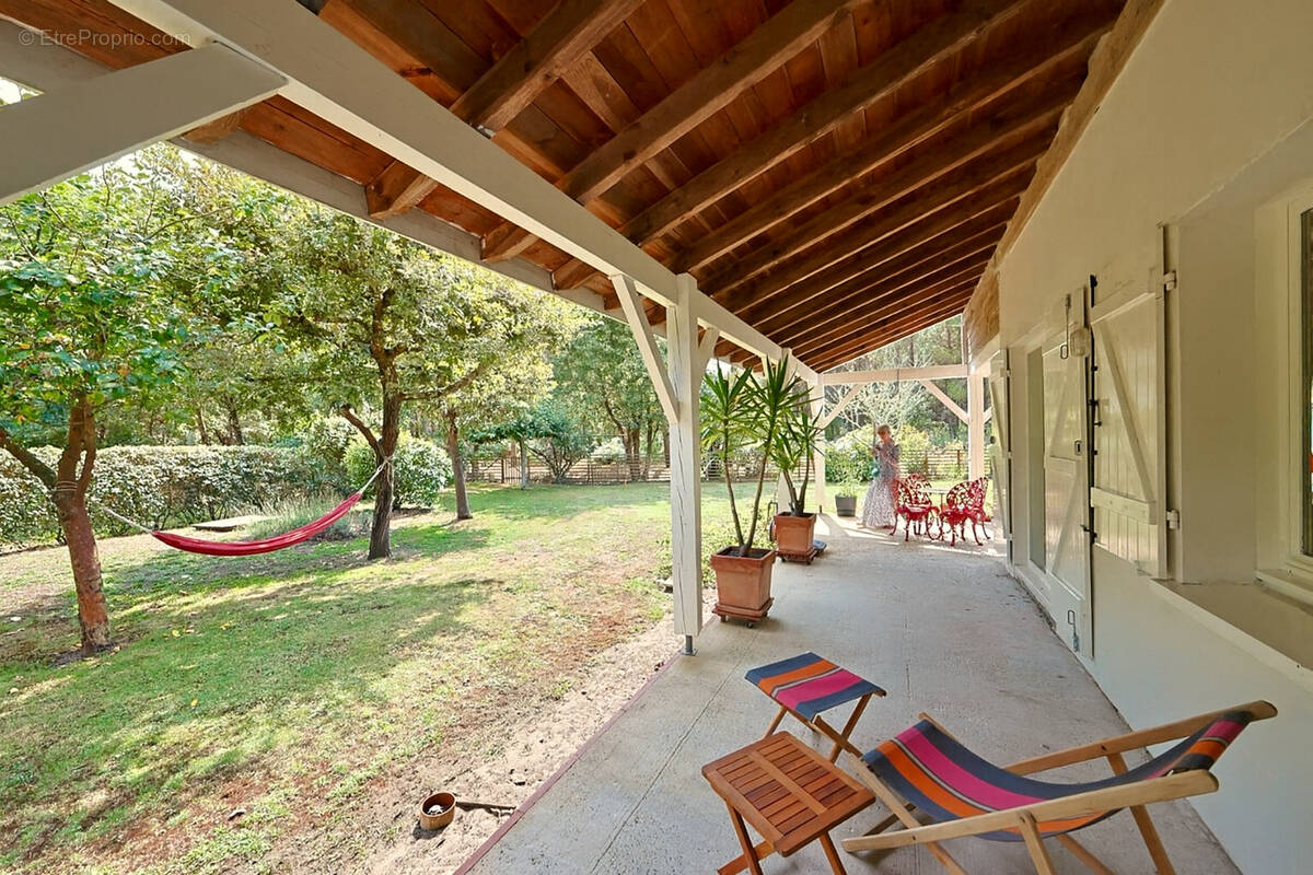 Maison à SAINT-JULIEN-EN-BORN