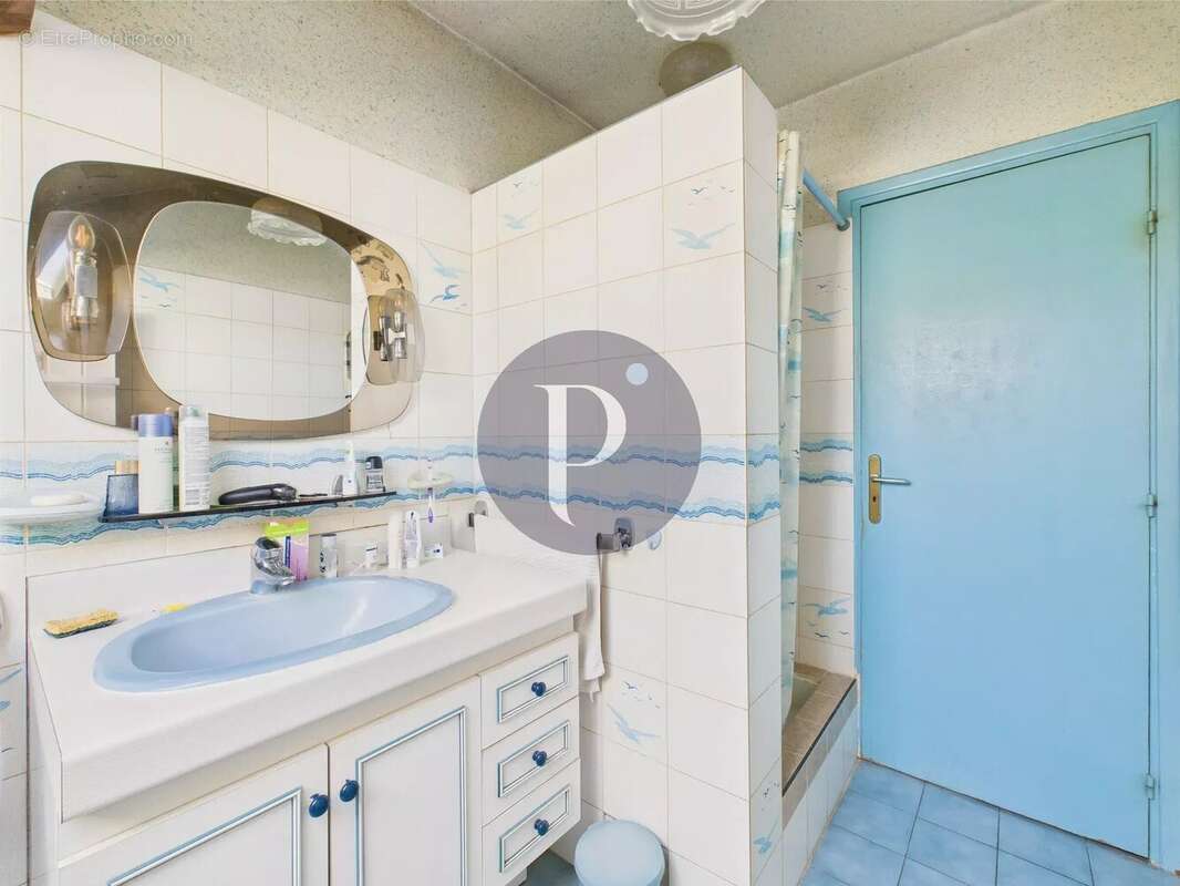 Maison à VERRIERES-LE-BUISSON