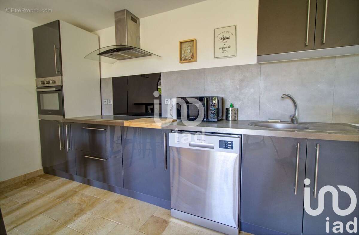 Photo 7 - Appartement à ROQUEBRUNE-SUR-ARGENS