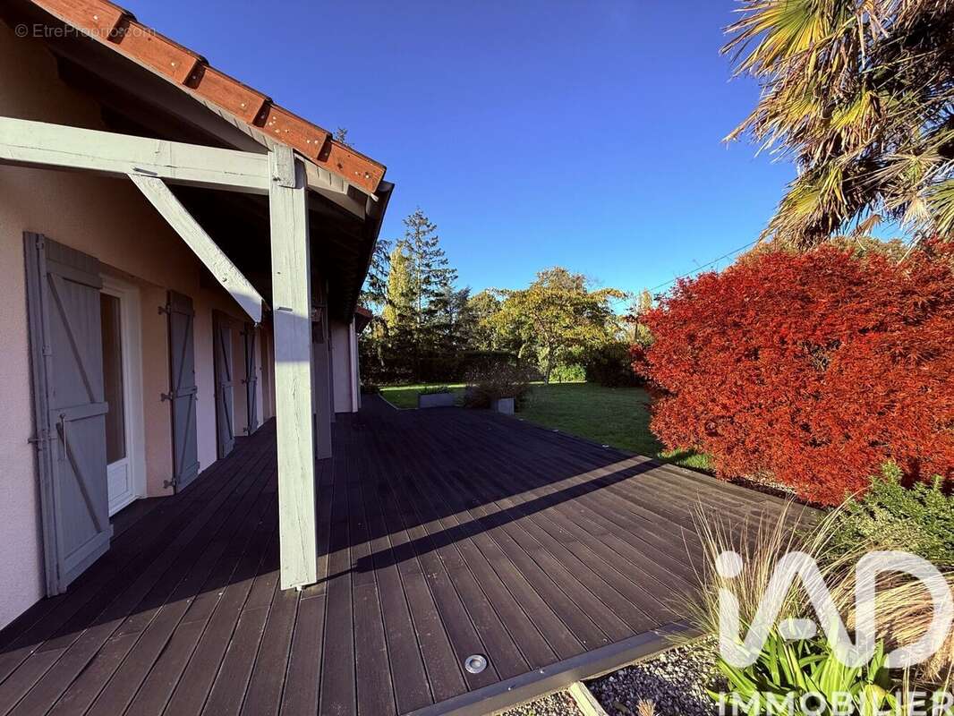 Photo 2 - Maison à BERUGES