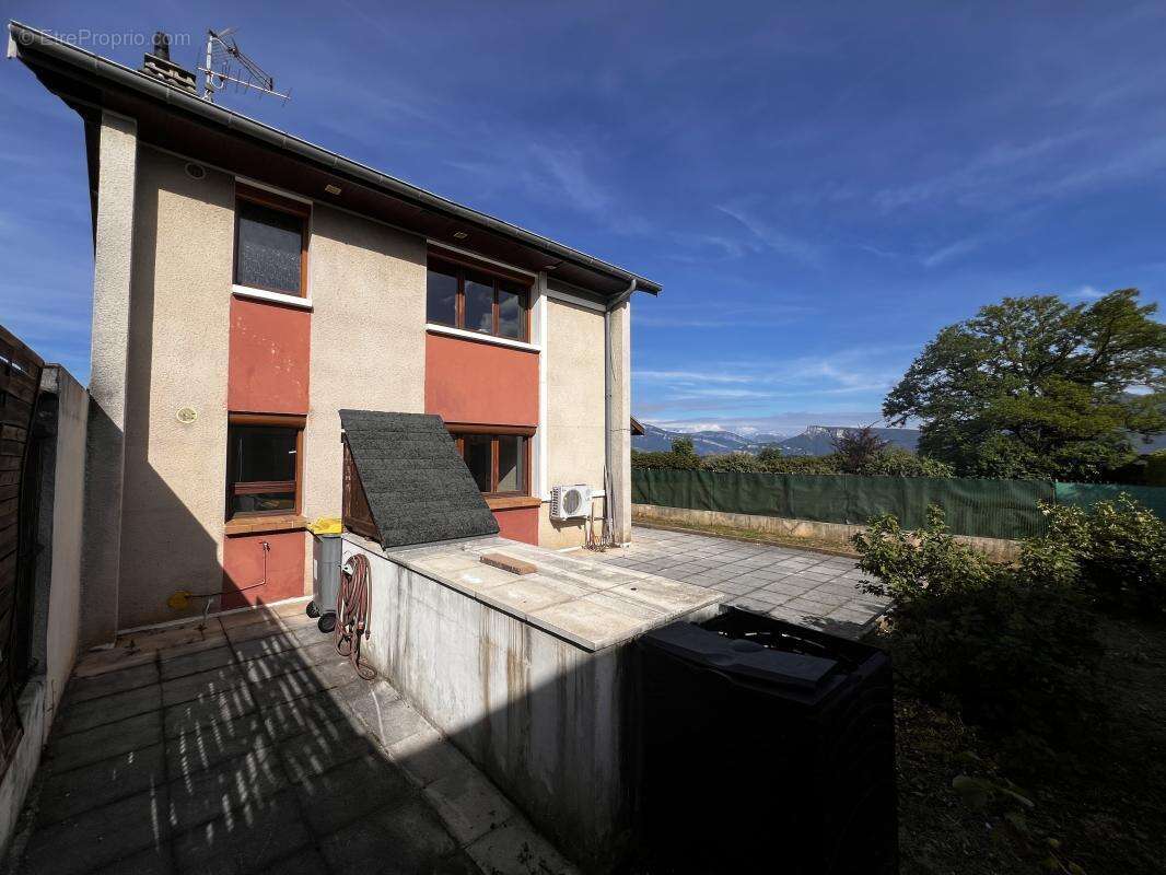 Maison à RIVES