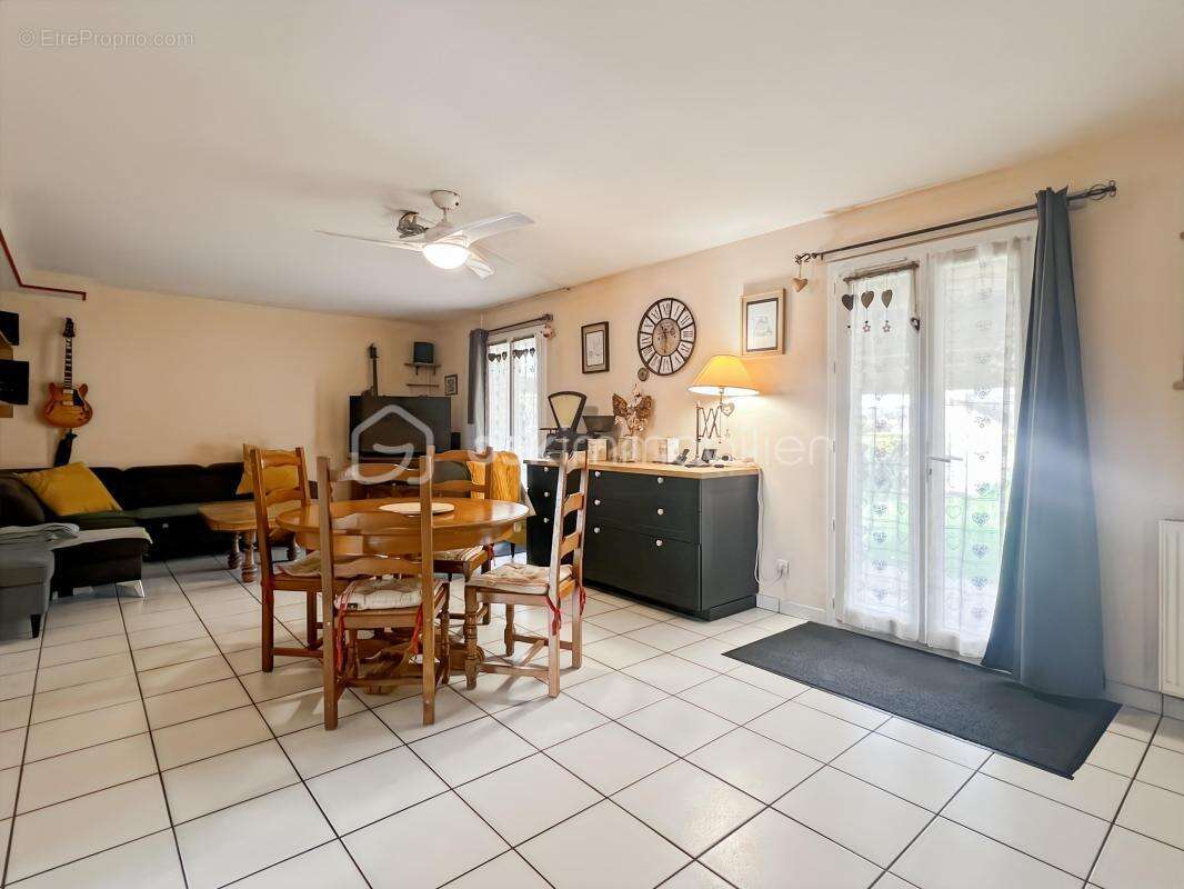 Maison à MORIGNY-CHAMPIGNY