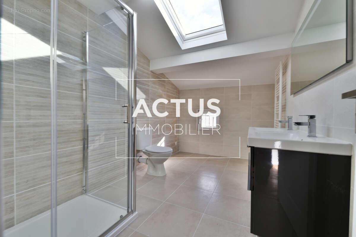 Maison 117 m² à Eyragues  - photo 6