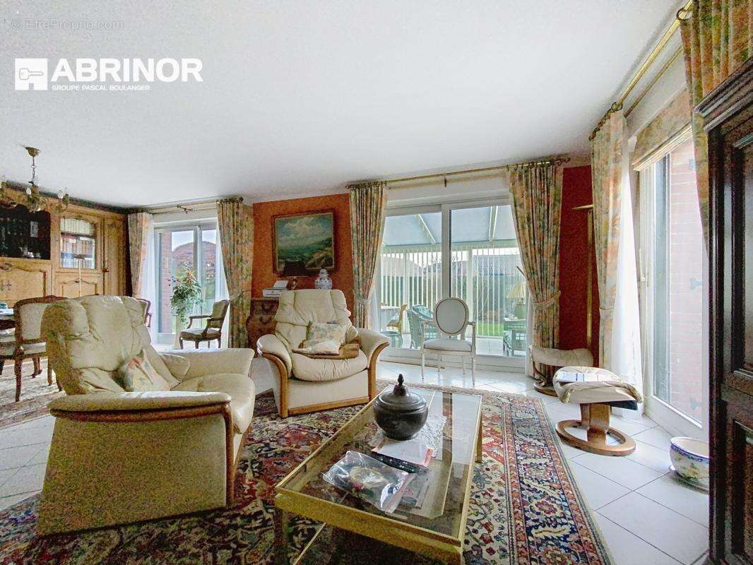 Maison à FACHES-THUMESNIL