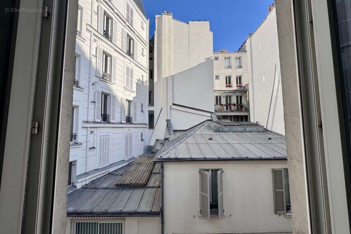 Appartement à PARIS-10E