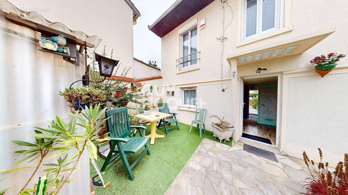 Maison à LES PAVILLONS-SOUS-BOIS