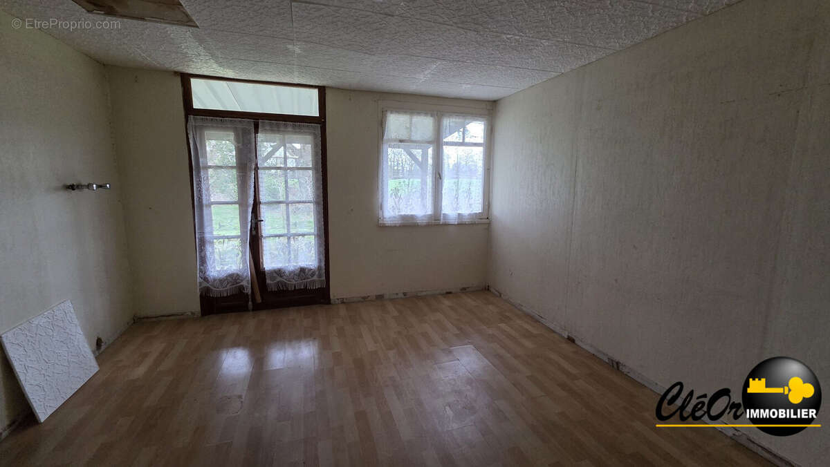 Maison à PIERRE-DE-BRESSE