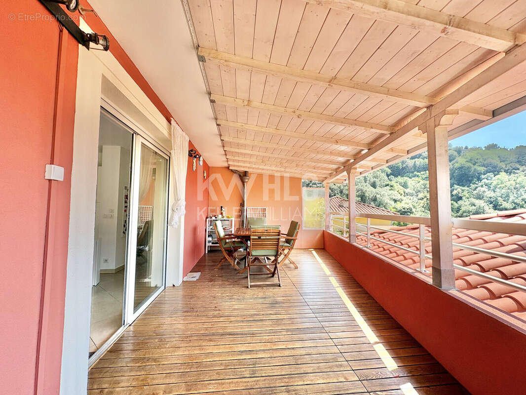 Appartement à MENTON